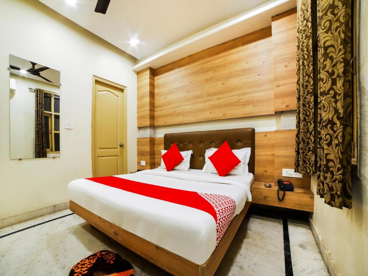 Oyo 78699 Hotel Klick International Ню Делхи Екстериор снимка
