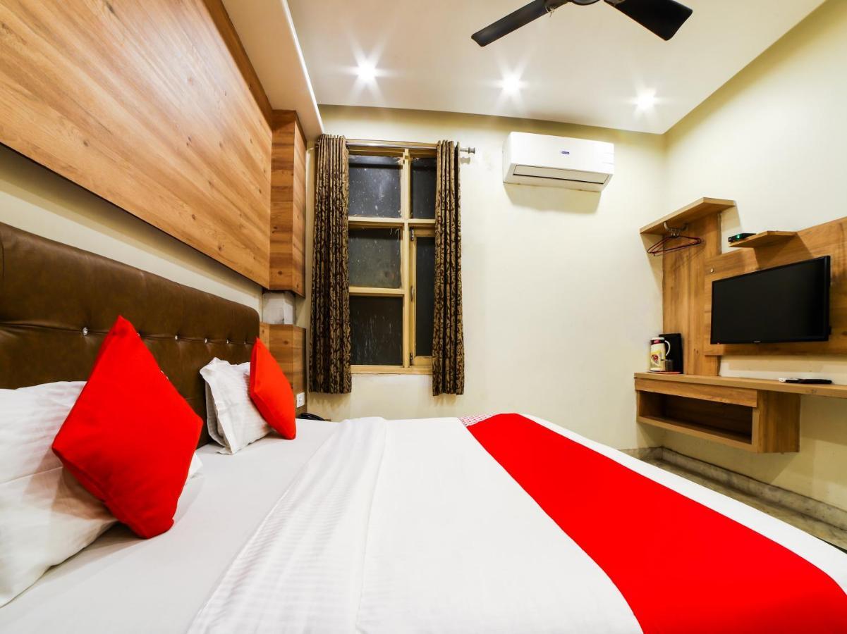 Oyo 78699 Hotel Klick International Ню Делхи Екстериор снимка