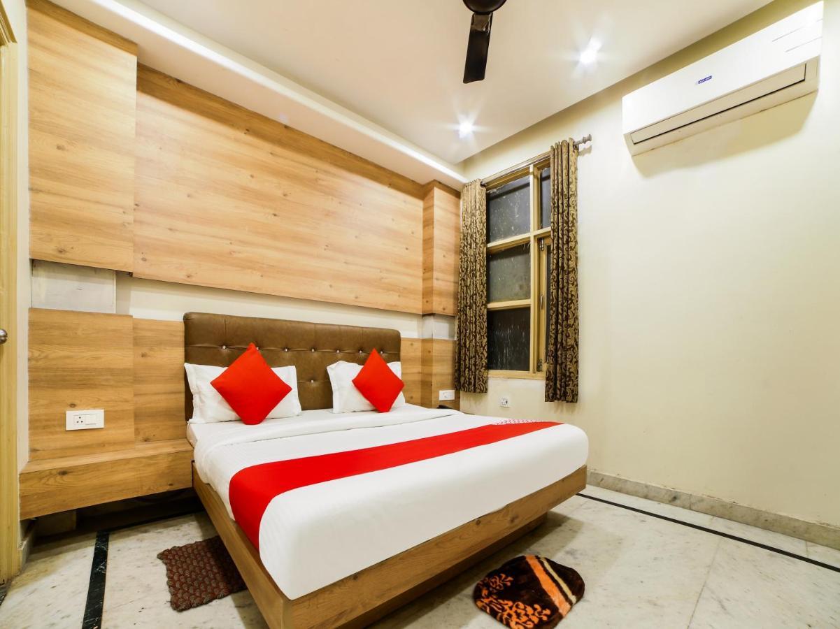 Oyo 78699 Hotel Klick International Ню Делхи Екстериор снимка